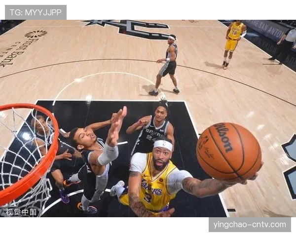 文班亚马正负值-12六犯离场成比赛关键转折