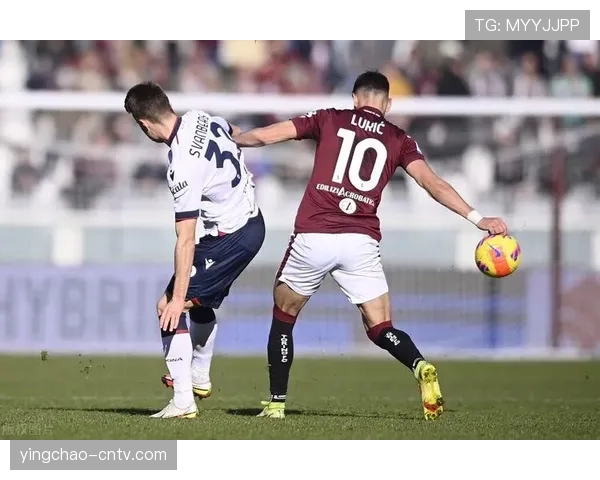 汉堡灵活多变防守反击，轮换可根据对手调整三套阵型